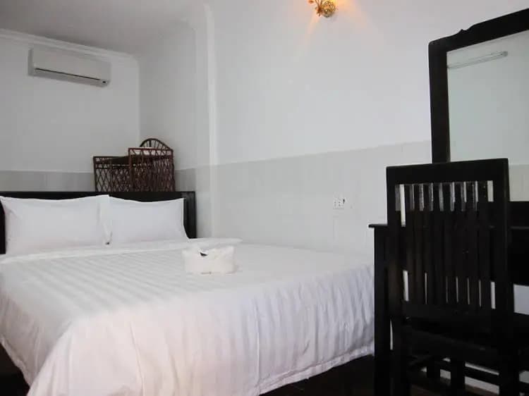 Molina Hotel - photo 6