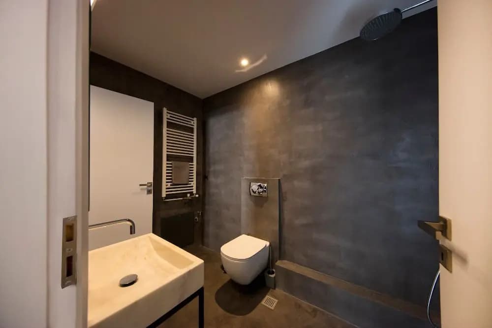 Heyden Entire Super Modern Minimal Flat - photo 7