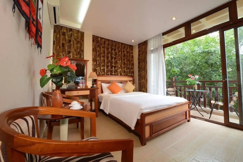 Artisan Lakeview Hotel - photo 4