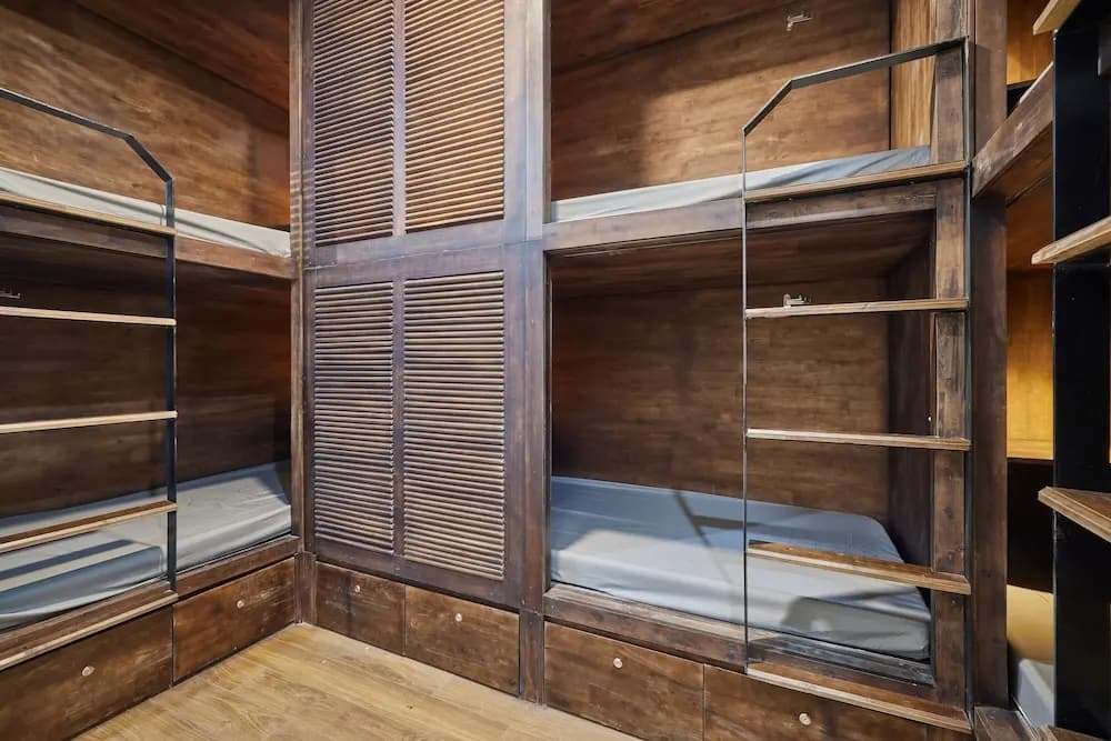 The Garden Capsule Hotel - photo 15