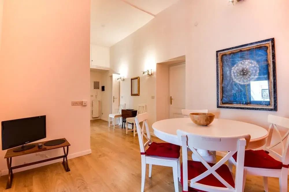 Nice and Bright 2 bed Flat Near Termini - photo 8