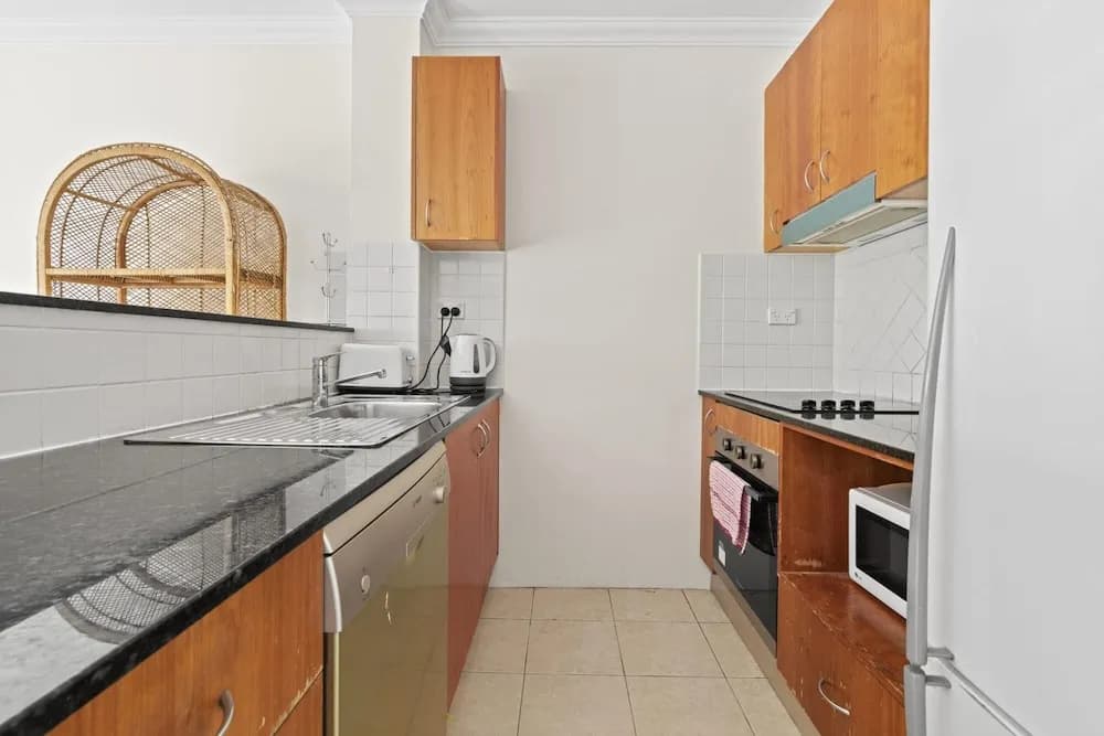 Comfy Coogee 1 Bedroom Hideaway - photo 13