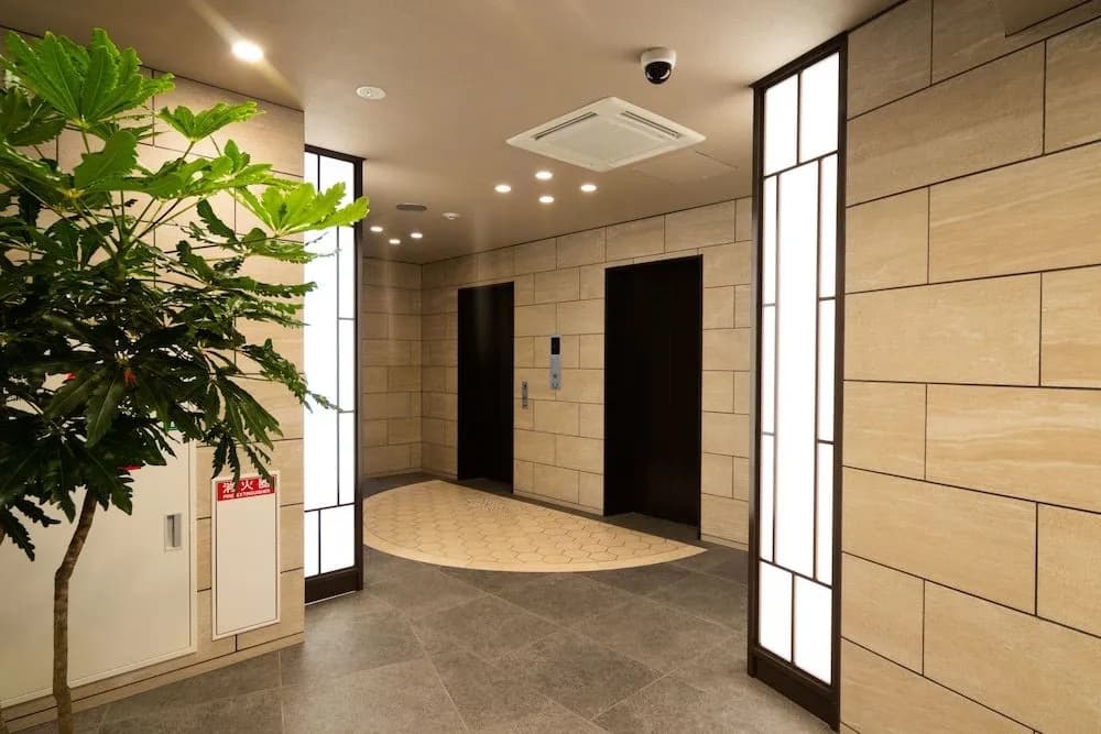 Namba Minami Crystal Hotel - photo 9