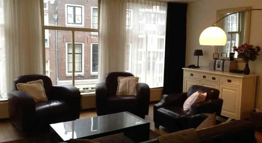Amsterdam Central - photo 2