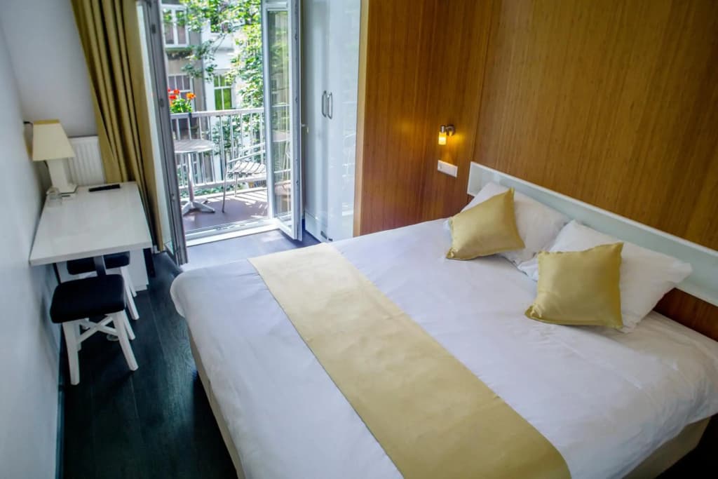 Hotel Larende - photo 2