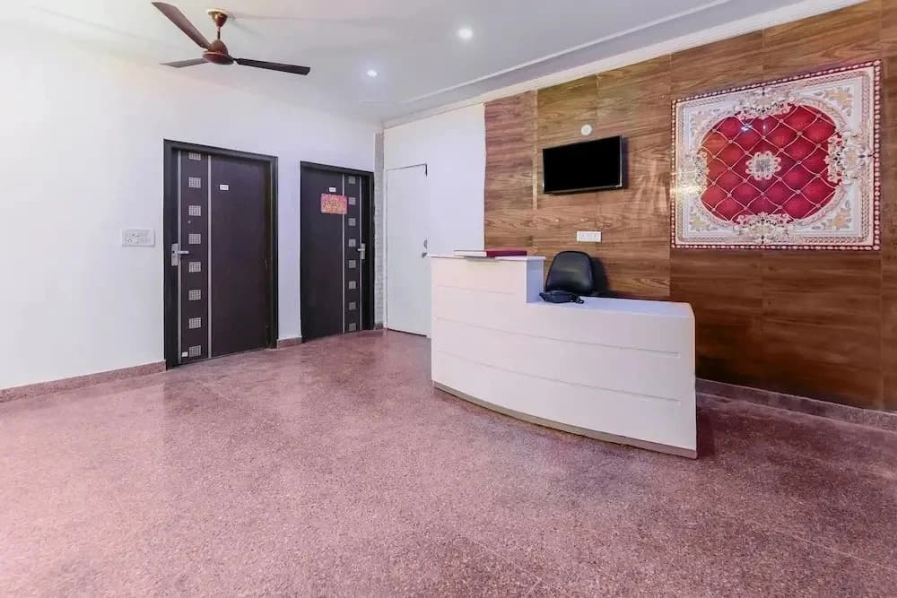 OYO Flagship 30504 P.R Residency - photo 8