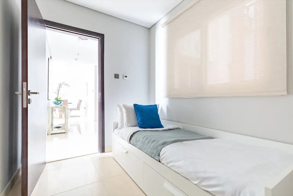 Superb & Incomparable 2BR With Study in the Heart of Downtown Dubai! - photo 2