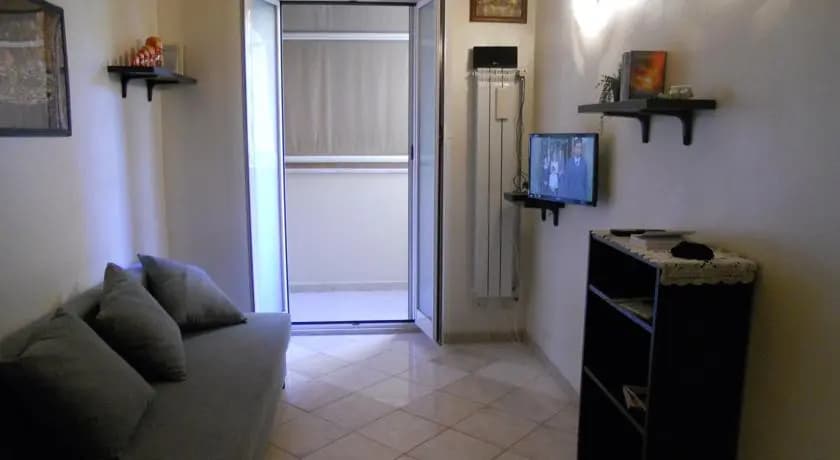 Cristyhouse - photo 5
