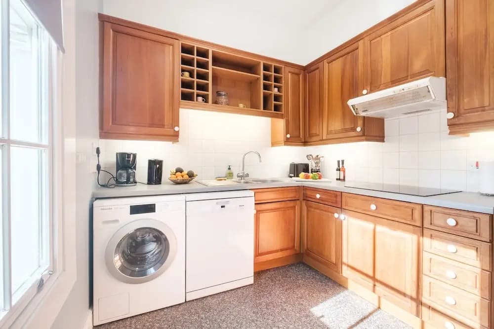 King's Cross Private Duplex - photo 17