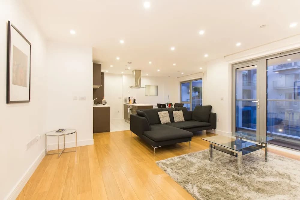 Two Bedroom Apartment Aldgate - photo 10
