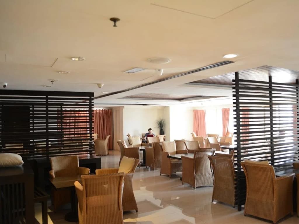 W Studio Resort Suites at Pyramid Tower - photo 25