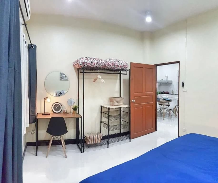 POST At Phrasing Private House - photo 3