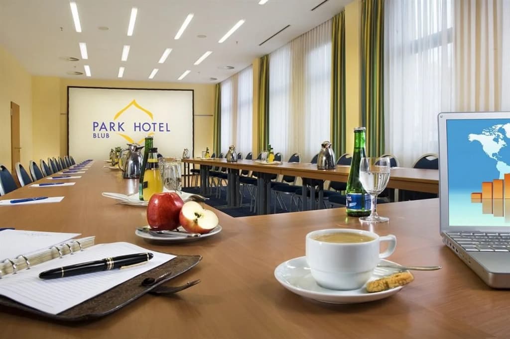 Centro Park Hotel Berlin Neukölln - photo 19