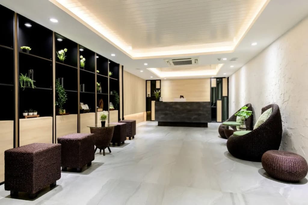 Loft Bangkok Hotel - photo 2