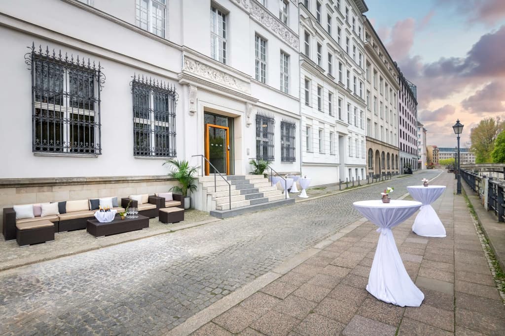 art'otel Berlin Mitte powered by Radisson Hotels - photo 27