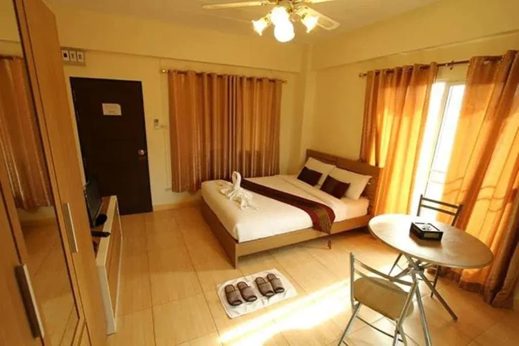 Tratip Hotel - photo 5