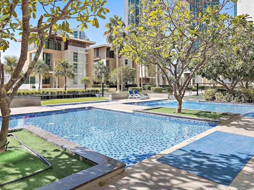 Silkhaus Luxury 2BR in Marina Heights Near Canal - photo 4