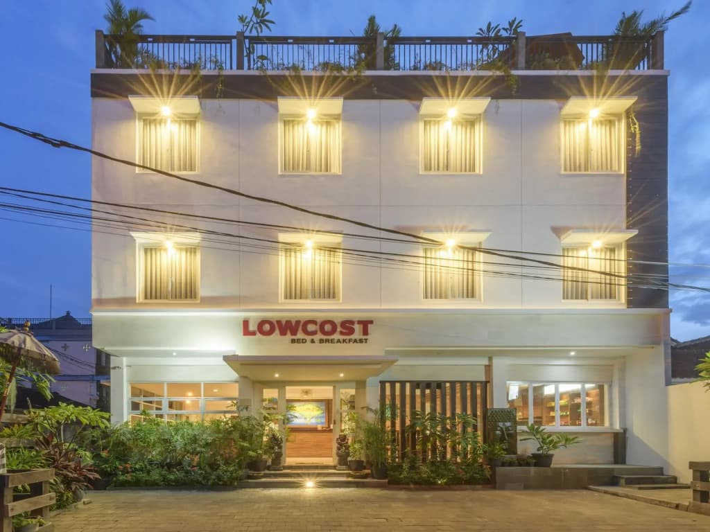 Lowcost Bed & Breakfast - photo 1