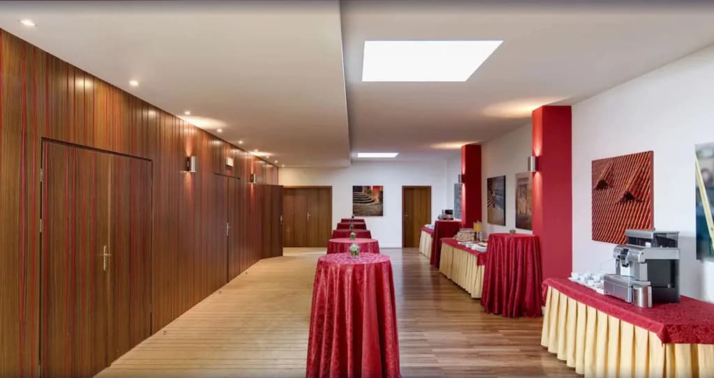 Mamaison Hotel Riverside Prague - photo 15