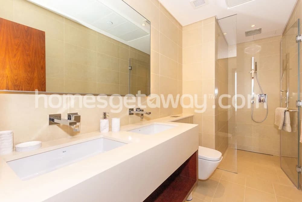 Homesgetaway- 2BR in Marina Gate Tower 2 - photo 7
