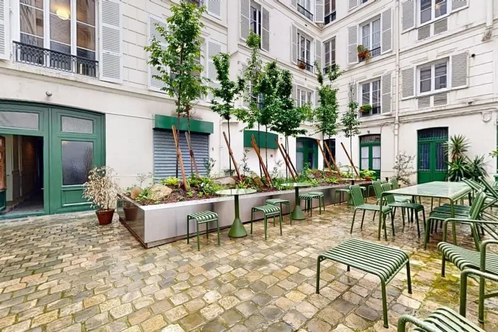 Altido Charming 2-bed Flat w Shared Spaces - photo 14