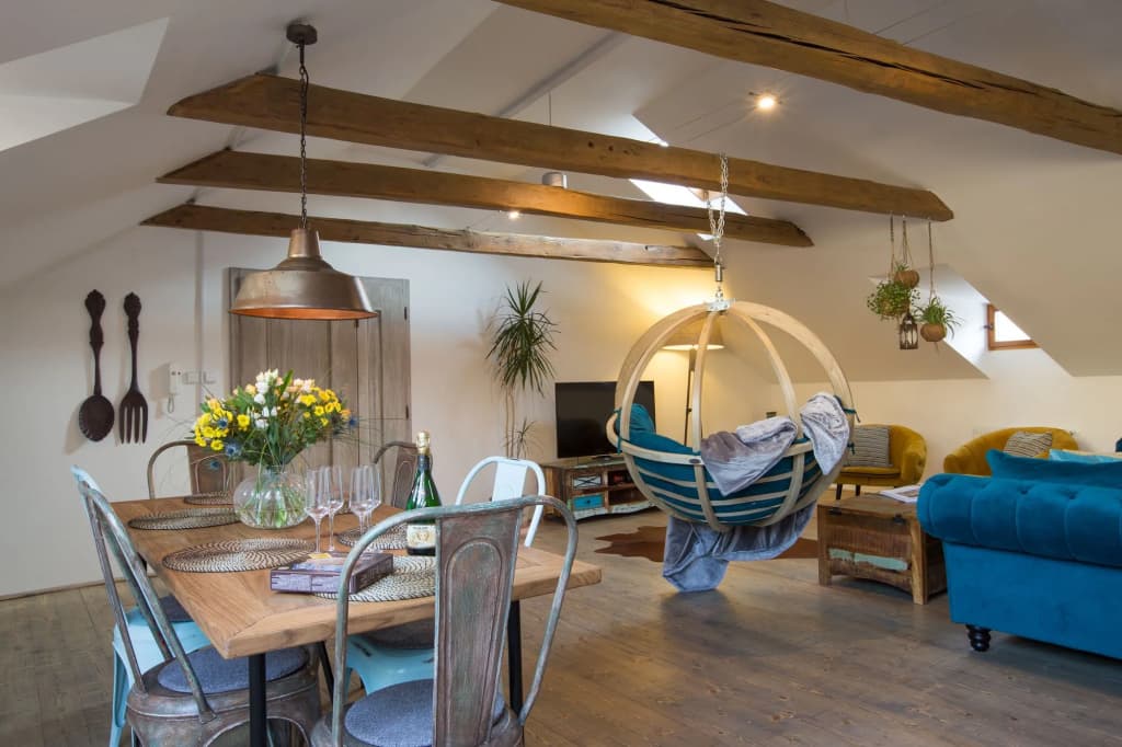 Old Town Boho Chic Attic - photo 24