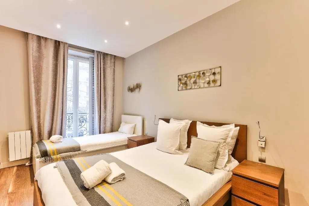 57 - Luxury Parisian Home Sebastopol 1 - photo 3