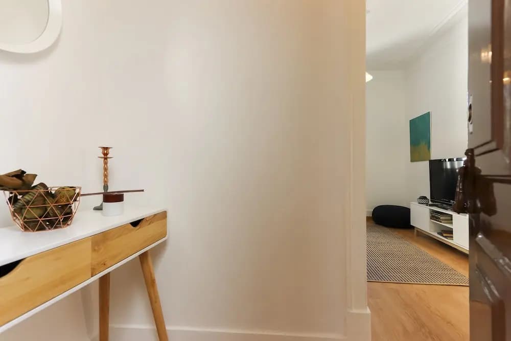 Charming Avenida by Homing - photo 5