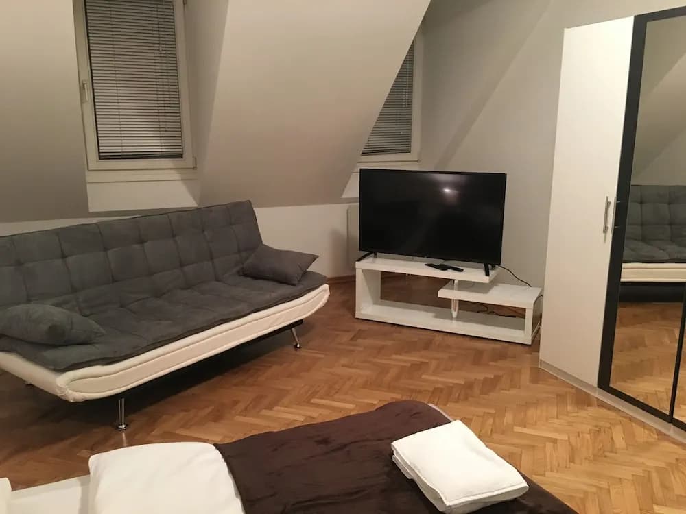 United Homes Apartments Vienna - photo 3