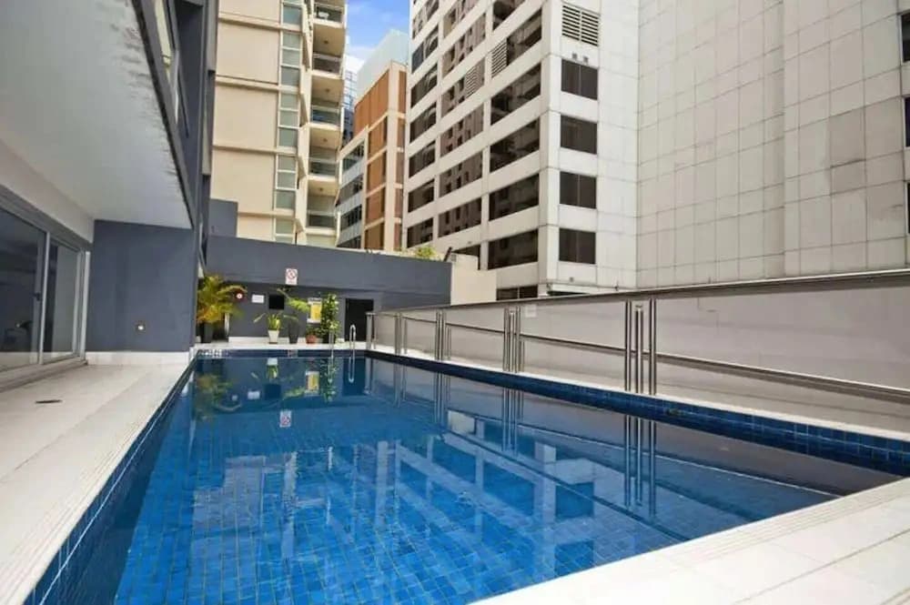 Cozy 2BR Apartment Steps From Darling Harbour - photo 9