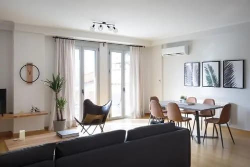 Stylish and Spacious 2BD - Thiseio by UPSTREET - photo 12