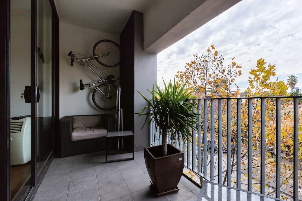 Cleo, 1BDR St Kilda Apartment - photo 10