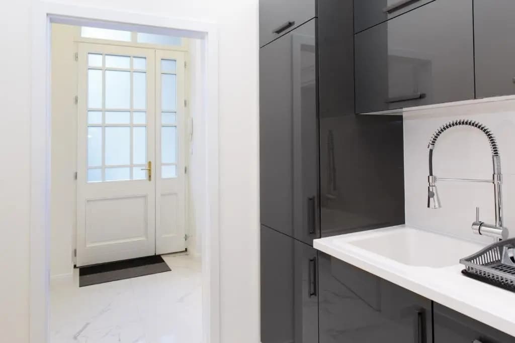 Jenny luxury two bedrooms apartment. - photo 13