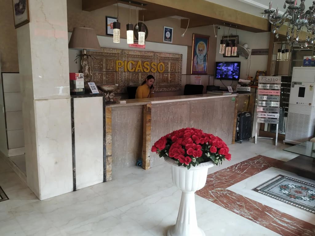 Hotel Picasso - photo 2