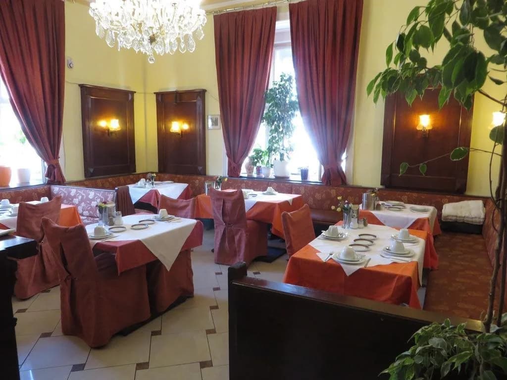 Hotel Pension Stadtpark - photo 12