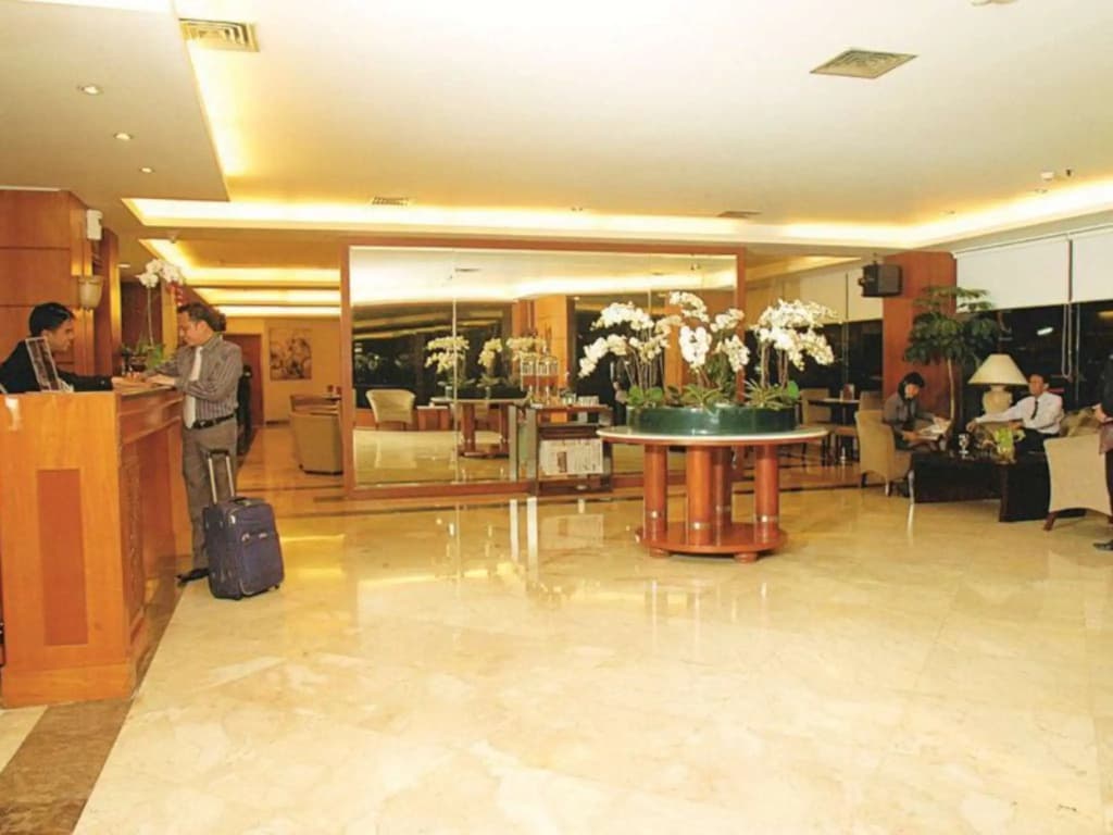 Grand Cemara Hotel - photo 17