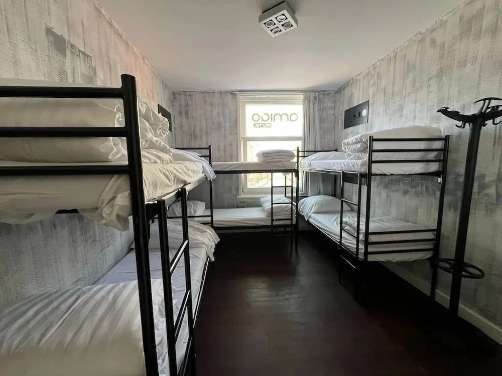 Amigo Budget Hotel - photo 2