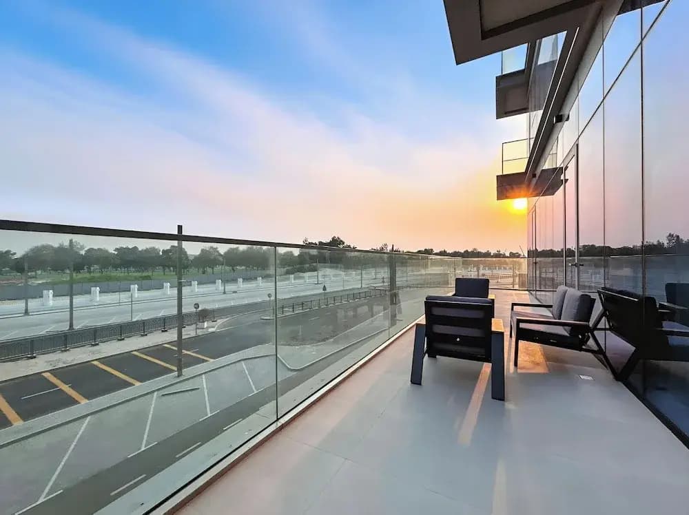 2BR plus M Pet-Friendly Prime Amenities - photo 6