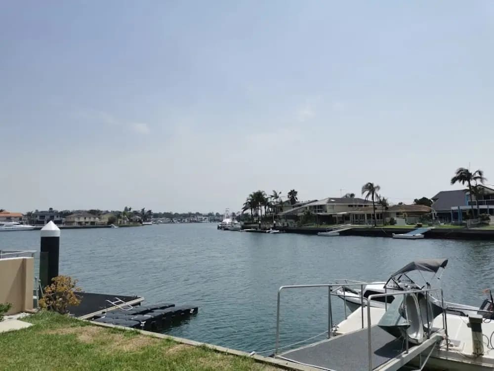 Serviced Waterfront Whole Villa Sydney - photo 44