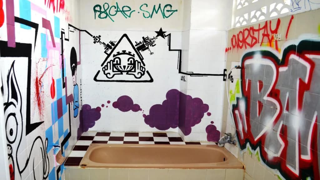 The Overstay Art Hostel - photo 7