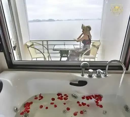 Halong Crown Legend Cruise - photo 8