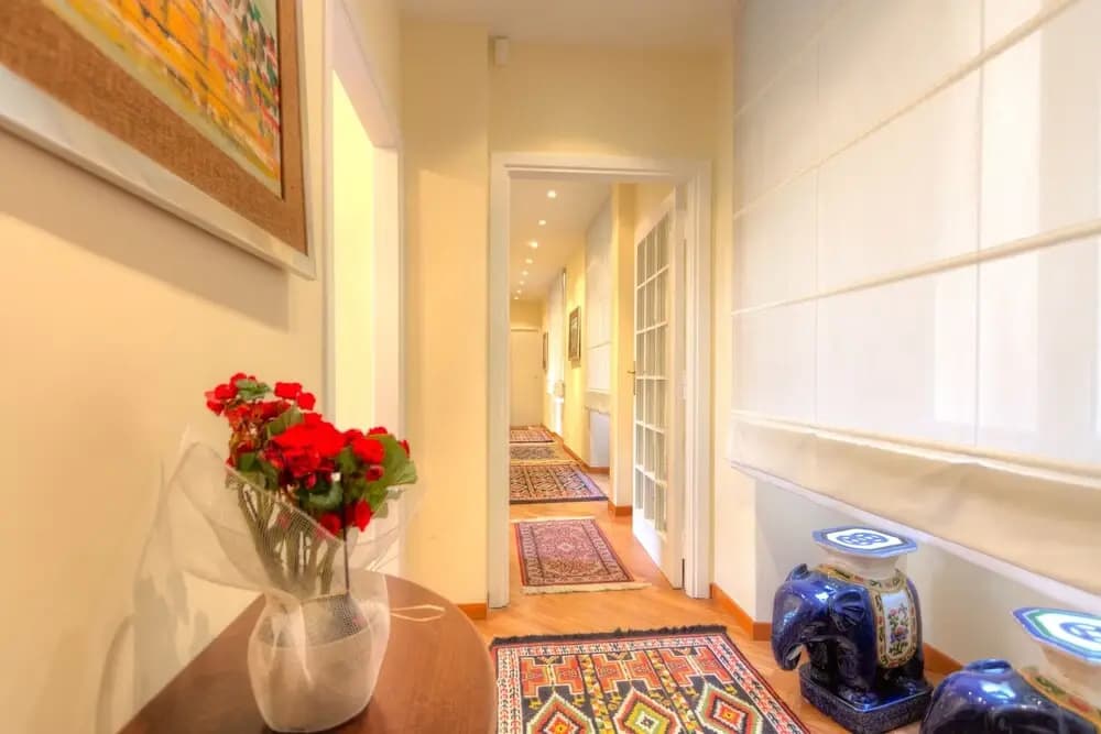Spanish Steps Hills Apartment - photo 10