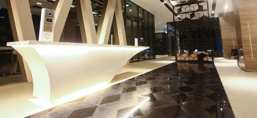 Expressionz Professional Suites by Vincent - photo 4