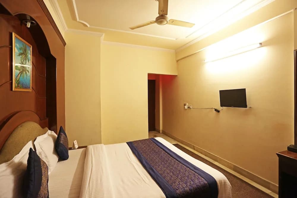 OYO 6886 Hotel Gold Palace - photo 7
