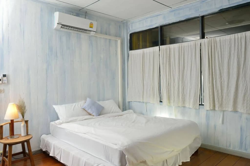 Moon's House - photo 4