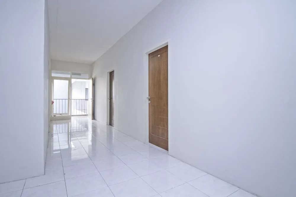 UROOMS Tanah Abang - photo 10
