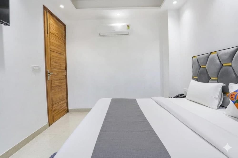 hotel aiims 20 four 7 - photo 3