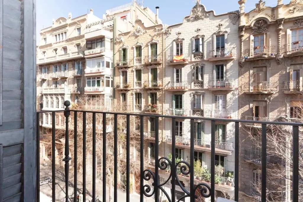 Enric Granados Apartment - photo 3