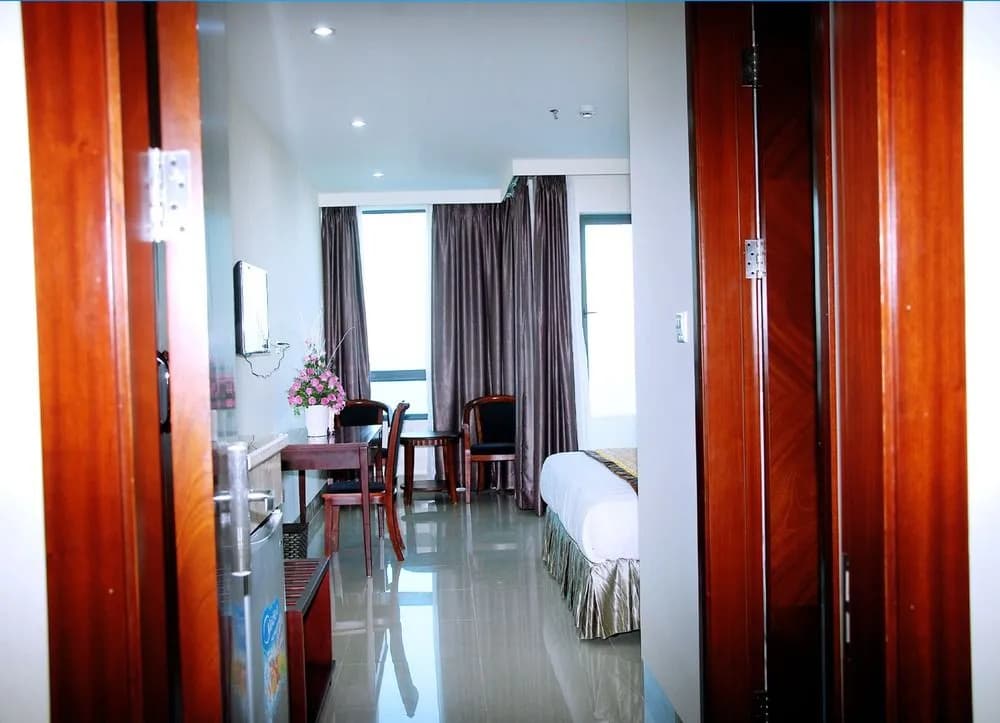 Seafront Hotel Da Nang - photo 3