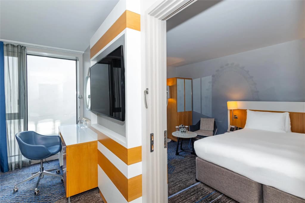 DoubleTree by Hilton Hotel London -Tower of London - photo 49